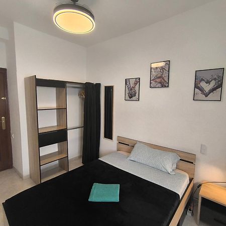 Guesthouse Shared With Host Alicante Exterior foto