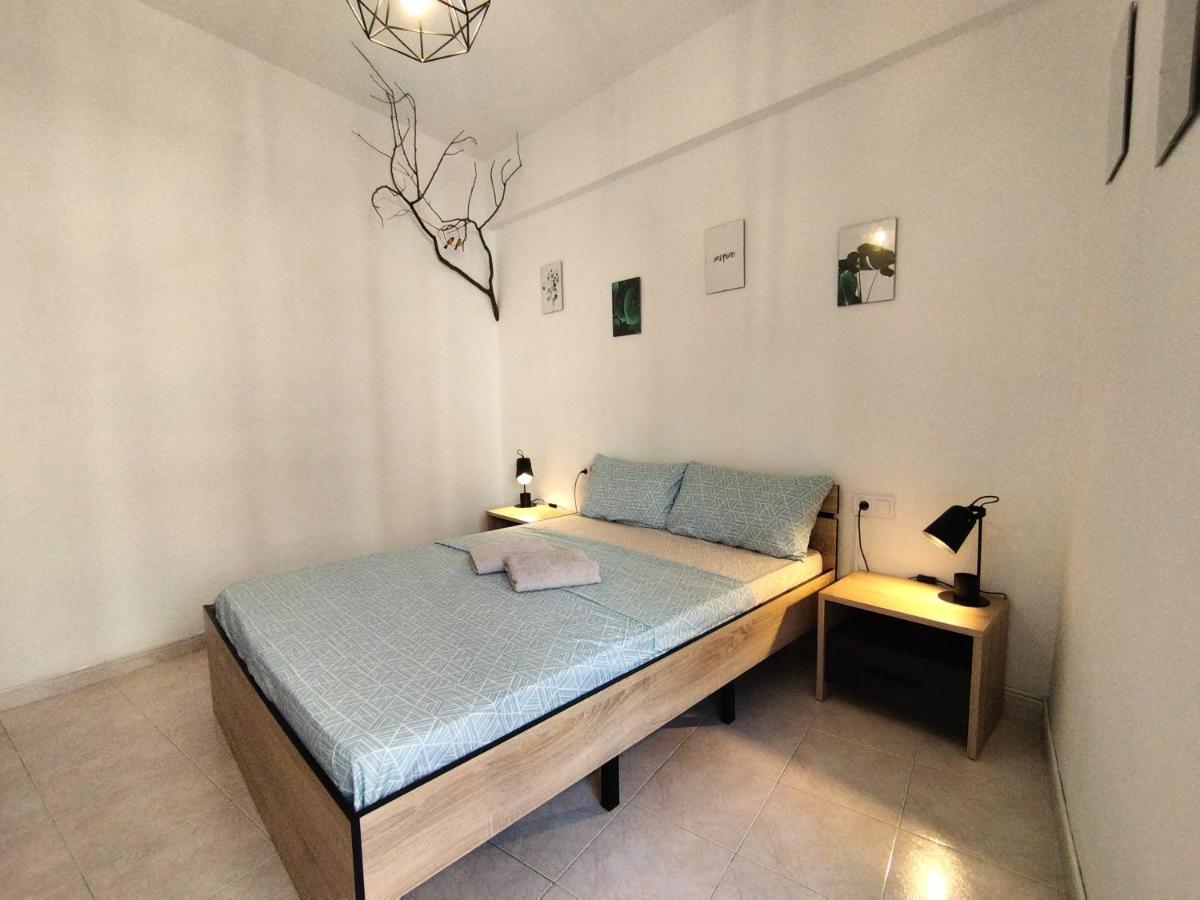 Guesthouse Shared With Host Alicante Exterior foto